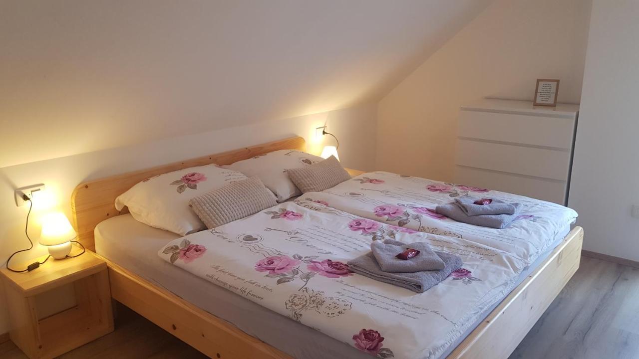 Domacija Loncnar- Apartment Bohinj Eksteriør bilde